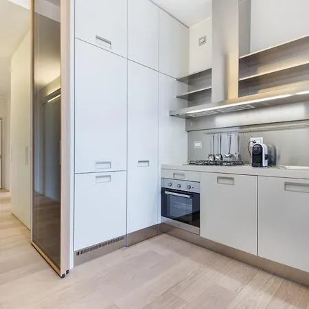 Stylish Elegant In Torre Solaria With Exclusive Milan's View Appartement *