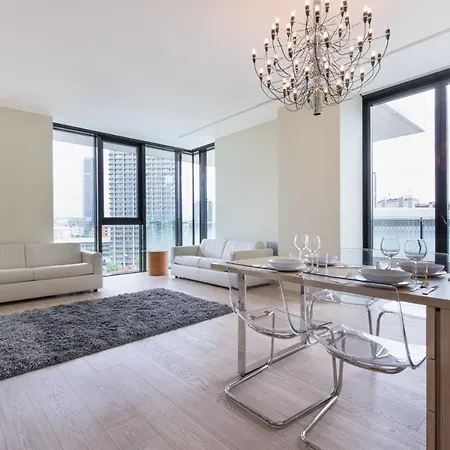 Stylish Elegant In Torre Solaria With Exclusive Milan's View * Milan